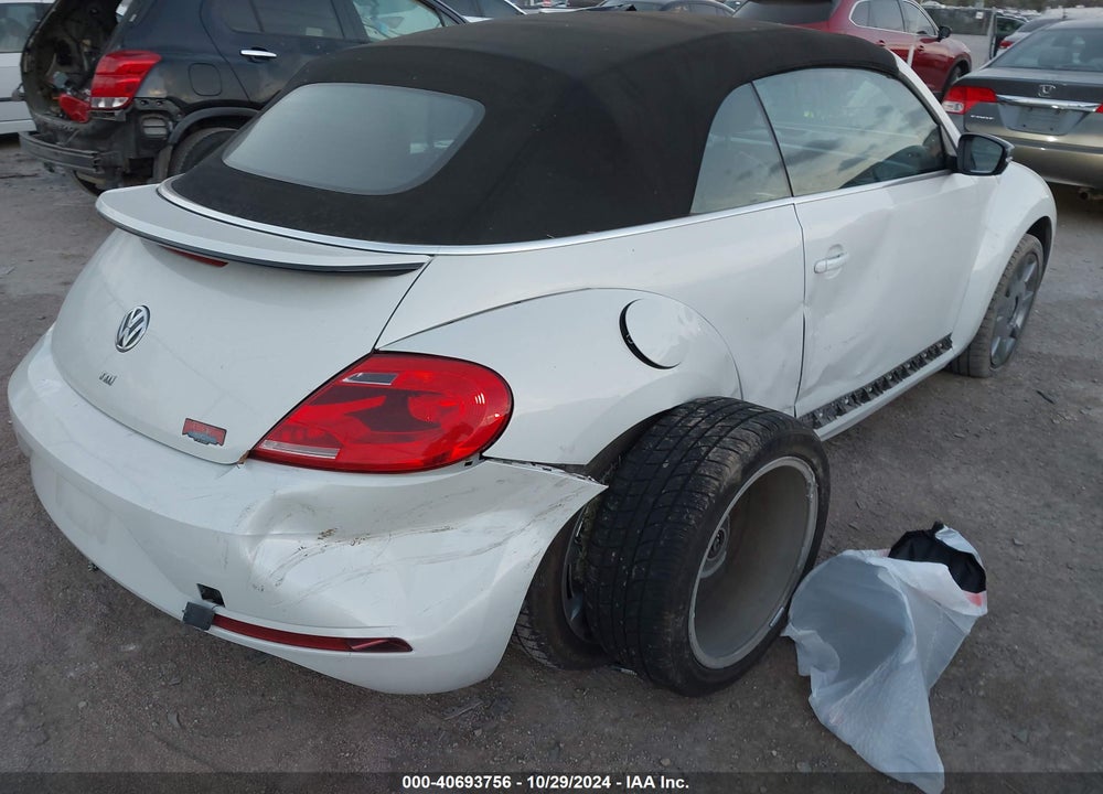2014 VOLKSWAGEN BEETLE VIN: 3VW5L7AT6EM818039