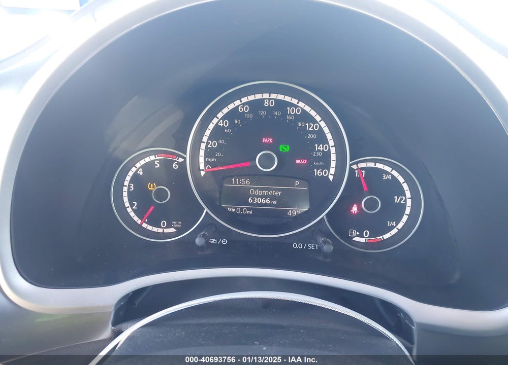 2014 VOLKSWAGEN BEETLE VIN: 3VW5L7AT6EM818039