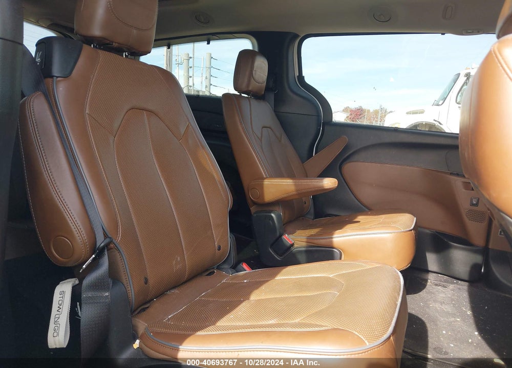 2018 CHRYSLER PACIFICA LIMITED VIN: 2C4RC1GG4JR125498