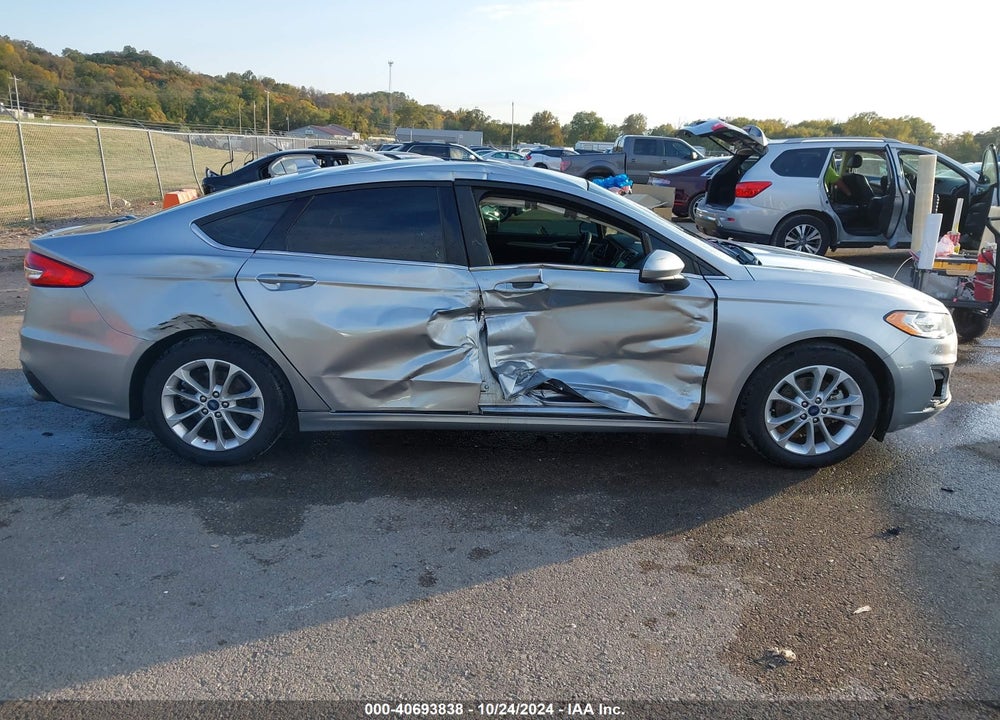 2020 FORD FUSION VIN: 3FA6P0HD8LR149912