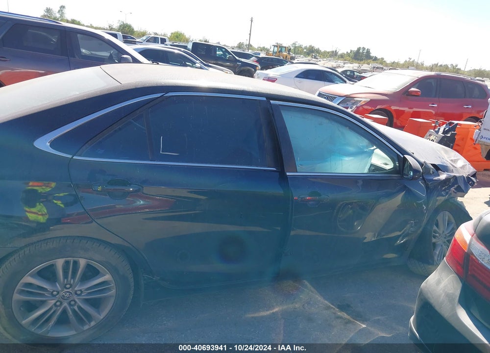2015 TOYOTA CAMRY SE VIN: 4T1BF1FK2FU492498