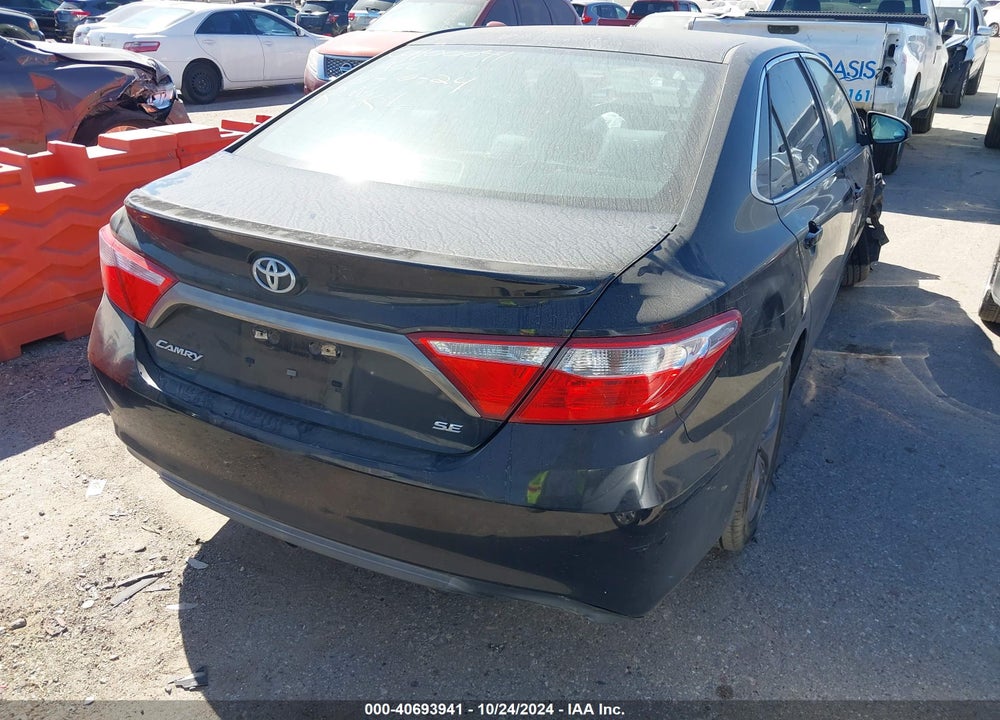 2015 TOYOTA CAMRY SE VIN: 4T1BF1FK2FU492498