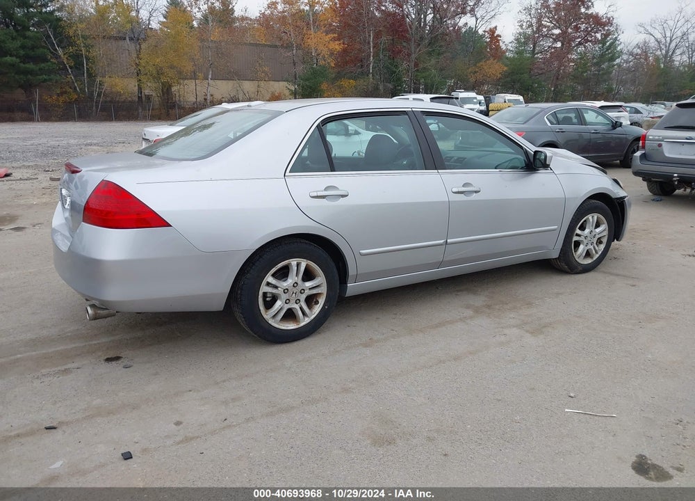 2007 HONDA ACCORD 2.4 EX VIN: 1HGCM56887A175792