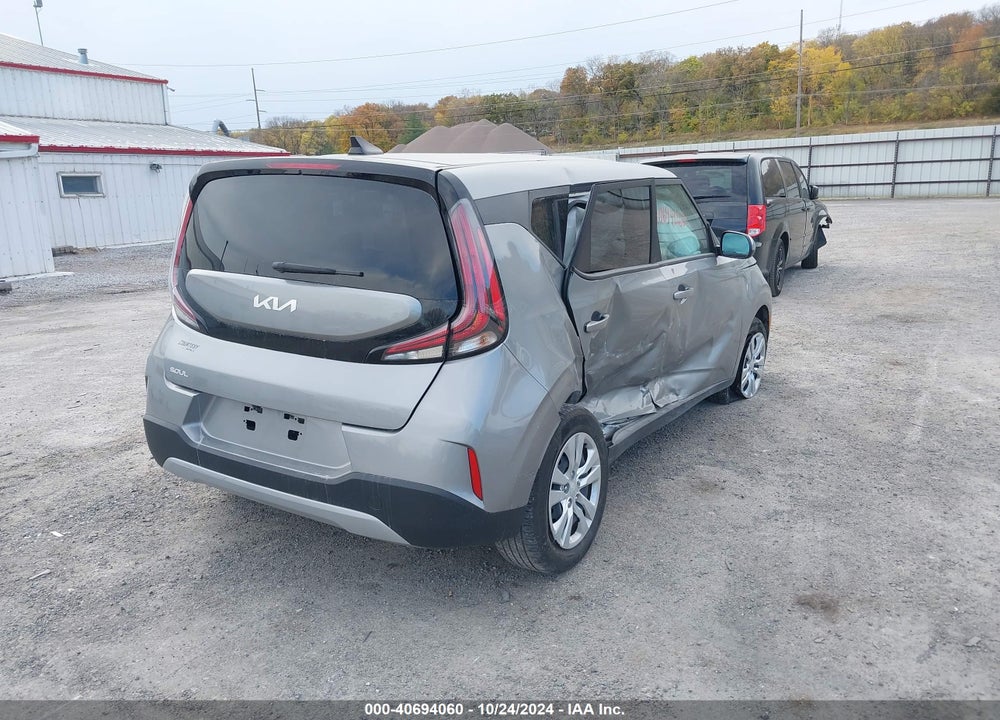 2023 KIA SOUL VIN: KNDJ23AU1P7875901