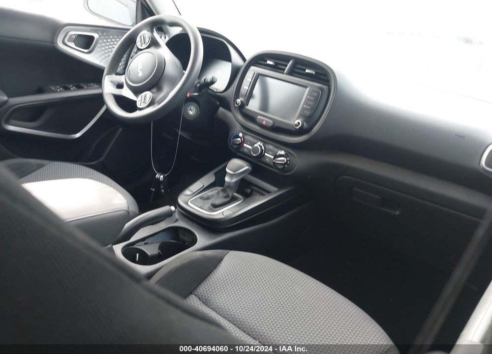 2023 KIA SOUL VIN: KNDJ23AU1P7875901