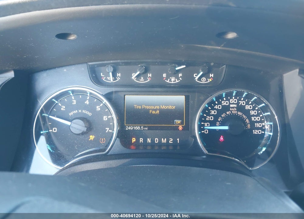 2011 FORD F150 SUPERCREW VIN: 1FTFW1EFXBFC12092