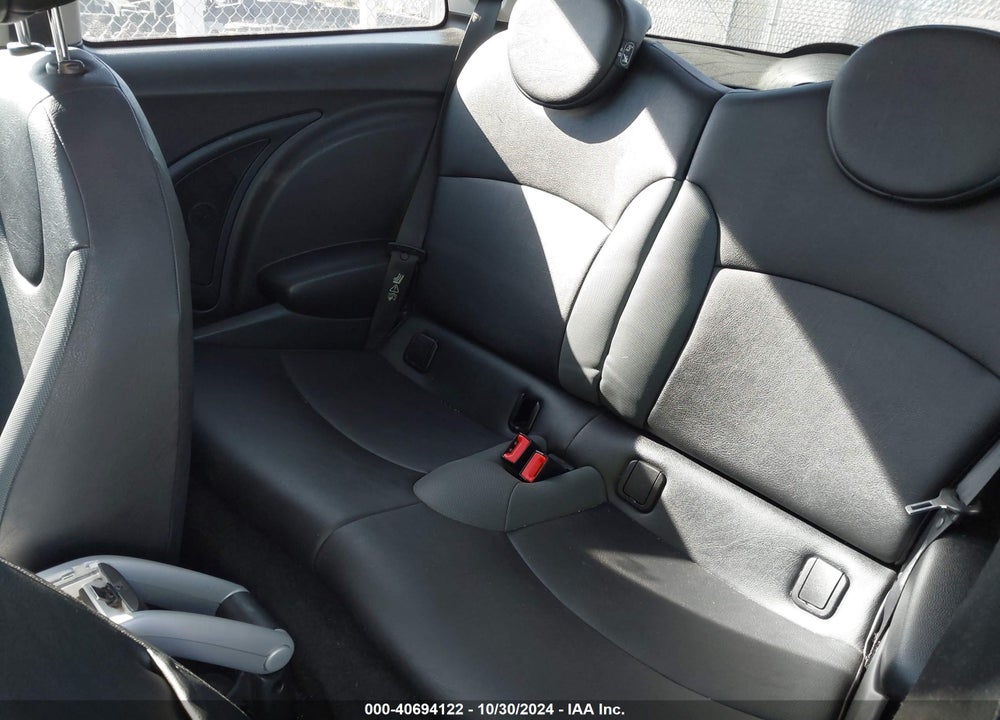 2008 MINI COOPER VIN: WMWMF335X8TT67939