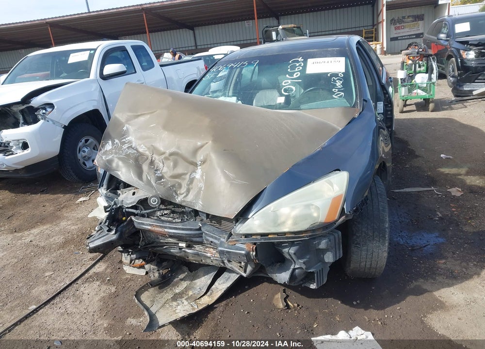 2003 HONDA ACCORD 3.0 EX VIN: 1HGCM665X3A096632