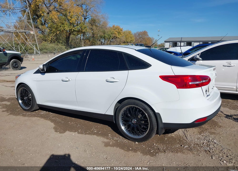 2017 FORD FOCUS SE VIN: 1FADP3F25HL339585