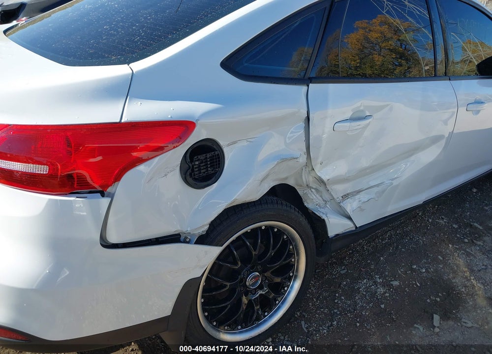 2017 FORD FOCUS SE VIN: 1FADP3F25HL339585