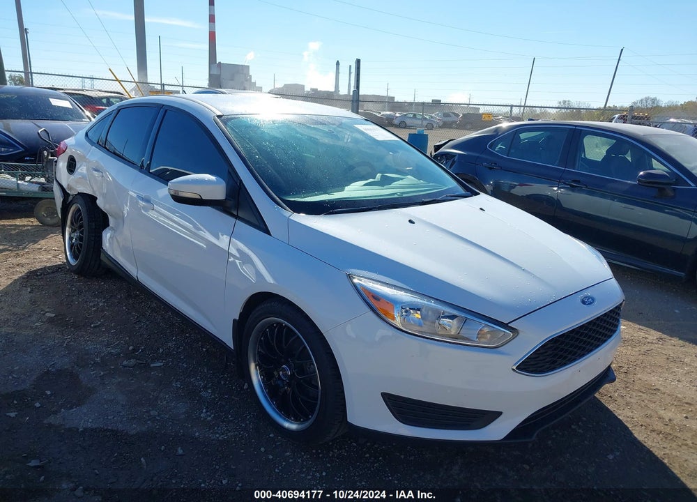 2017 FORD FOCUS SE VIN: 1FADP3F25HL339585