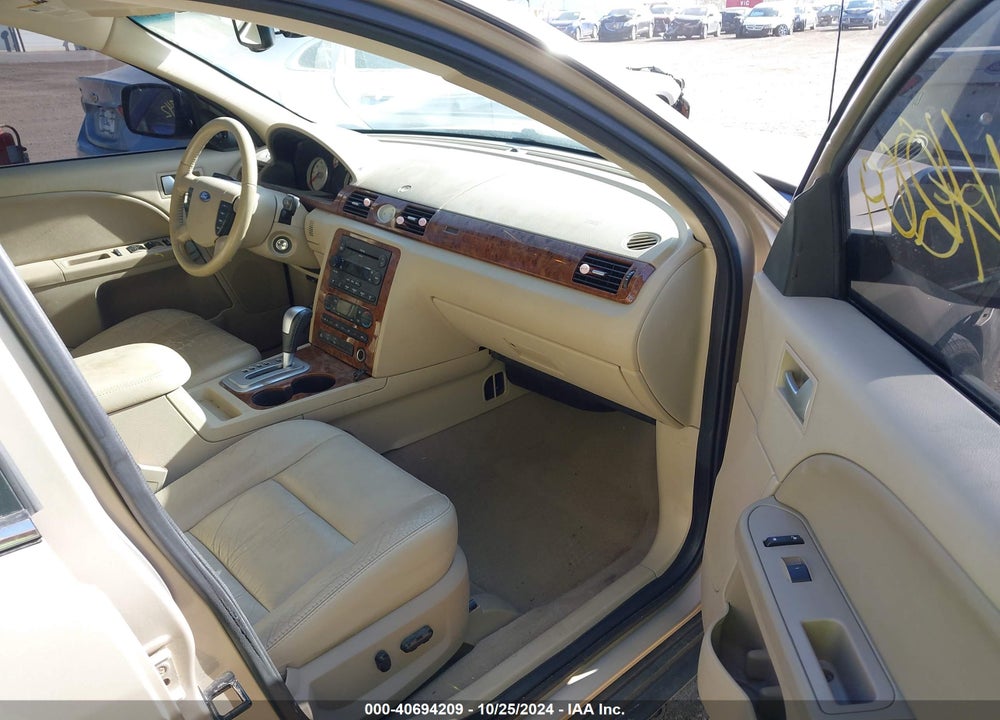 2007 FORD FIVE HUNDRED LIMITED VIN: 1FAFP28187G110977