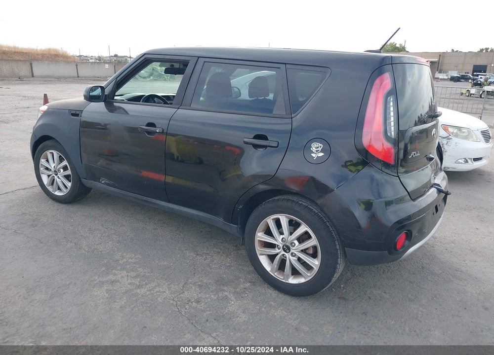2017 KIA SOUL VIN: KNDJP3A50H7411364