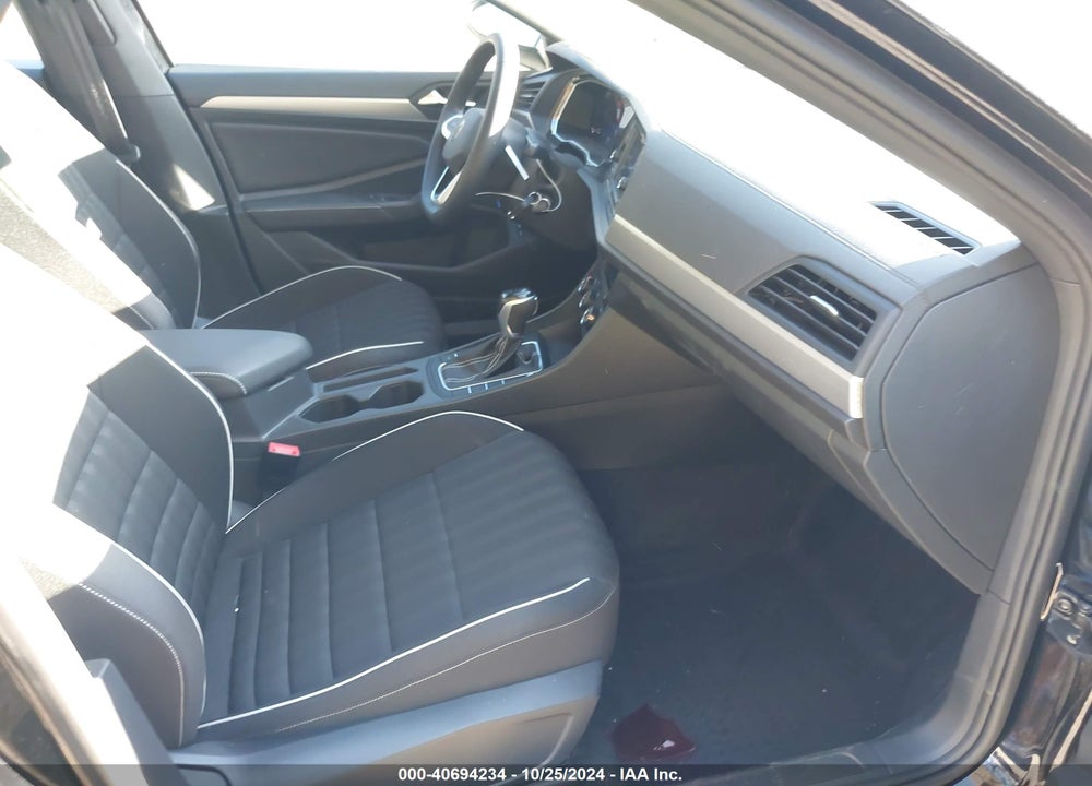 2024 VOLKSWAGEN JETTA 1.5T SPORT VIN: 3VWBM7BU1RM067235
