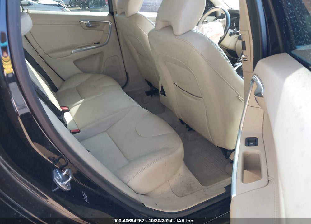 2016 VOLVO XC60 T5 DRIVE-E PREMIER VIN: YV440MDK7G2789098