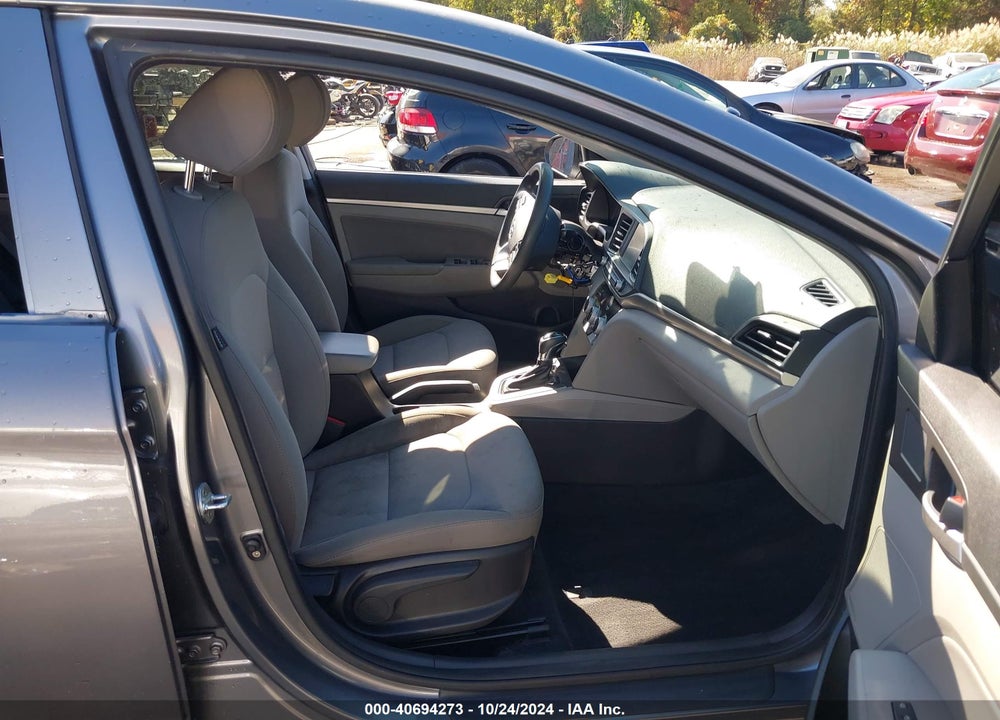 2019 HYUNDAI ELANTRA SEL VIN: KMHD84LF2KU830715