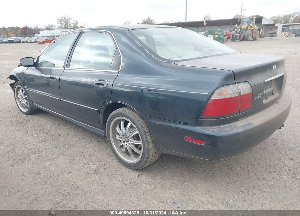 1997 HONDA ACCORD EX VIN: 1HGCD5655VA139772