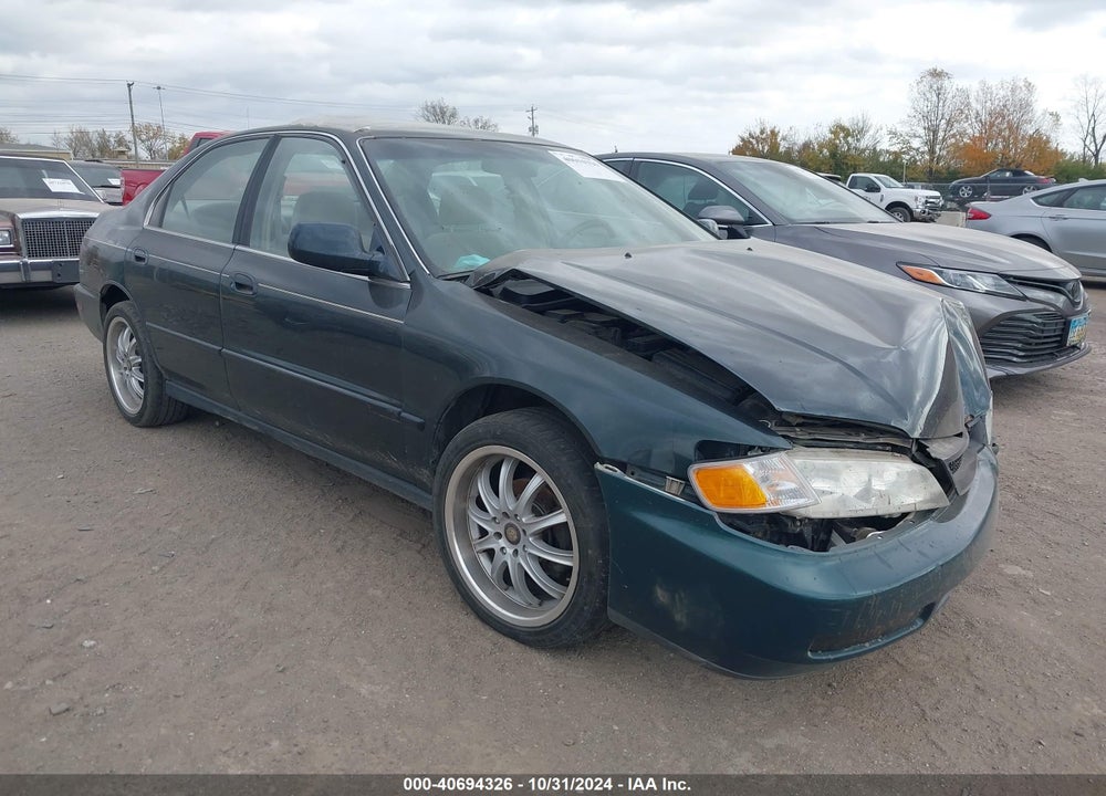 1997 HONDA ACCORD EX VIN: 1HGCD5655VA139772