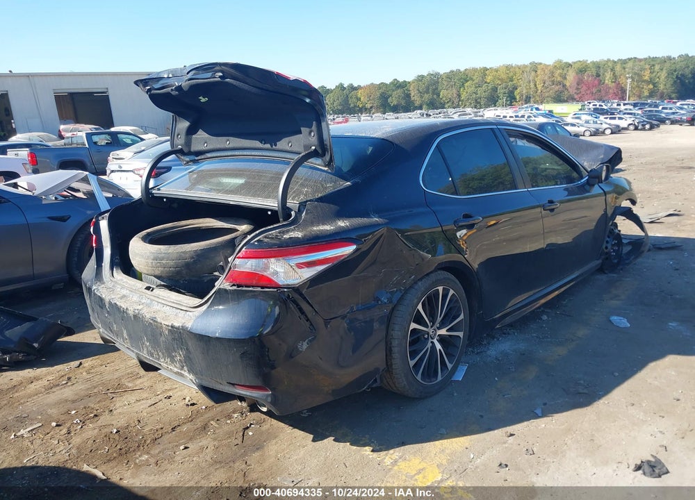 2020 TOYOTA CAMRY SE VIN: 4T1G11AK4LU392698