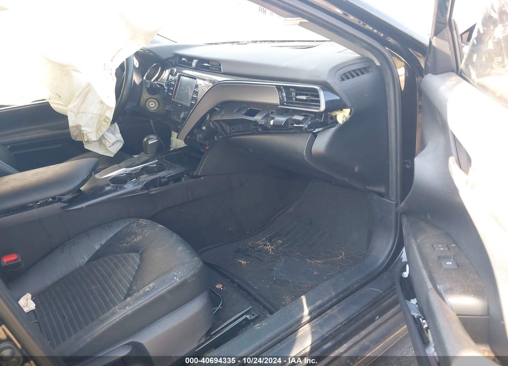 2020 TOYOTA CAMRY SE VIN: 4T1G11AK4LU392698