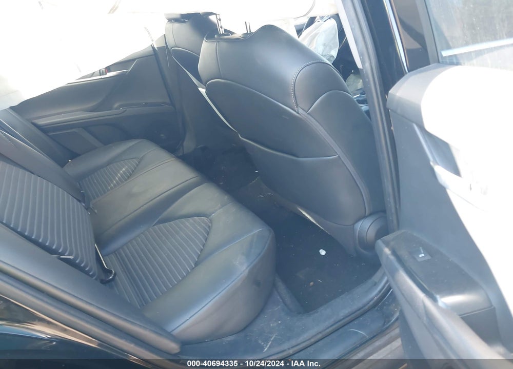 2020 TOYOTA CAMRY SE VIN: 4T1G11AK4LU392698