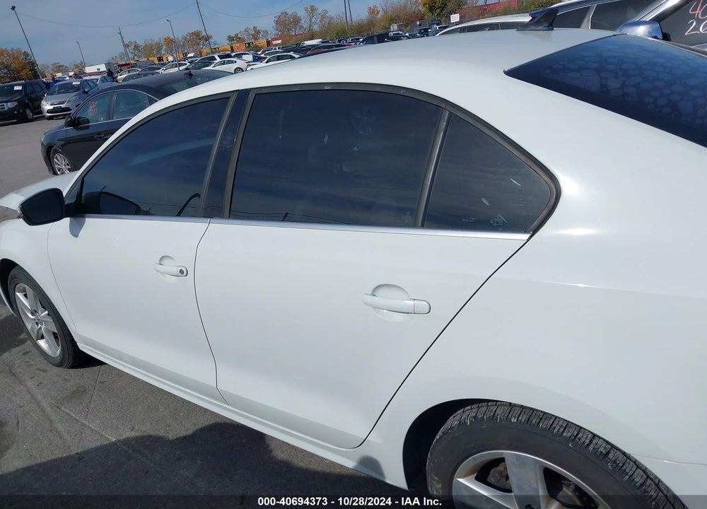 2014 VOLKSWAGEN JETTA 2.0L TDI VIN: 3VW3L7AJXEM427420