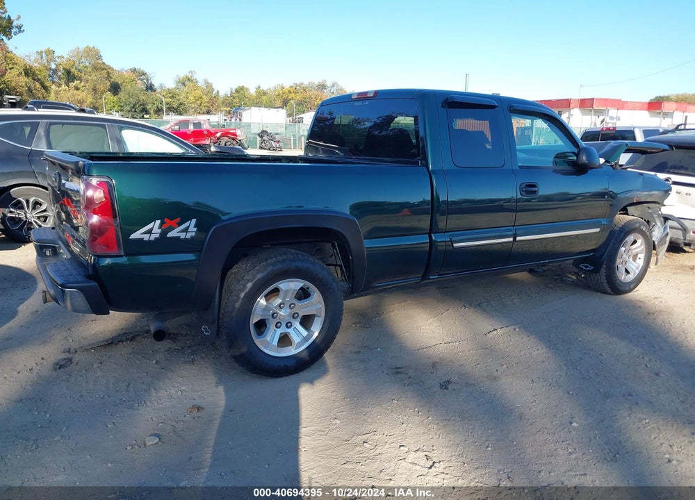 2004 CHEVROLET SILVERADO 1500 LS VIN: 2GCEK19V141168325