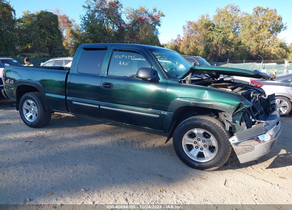 2004 CHEVROLET SILVERADO 1500 LS VIN: 2GCEK19V141168325