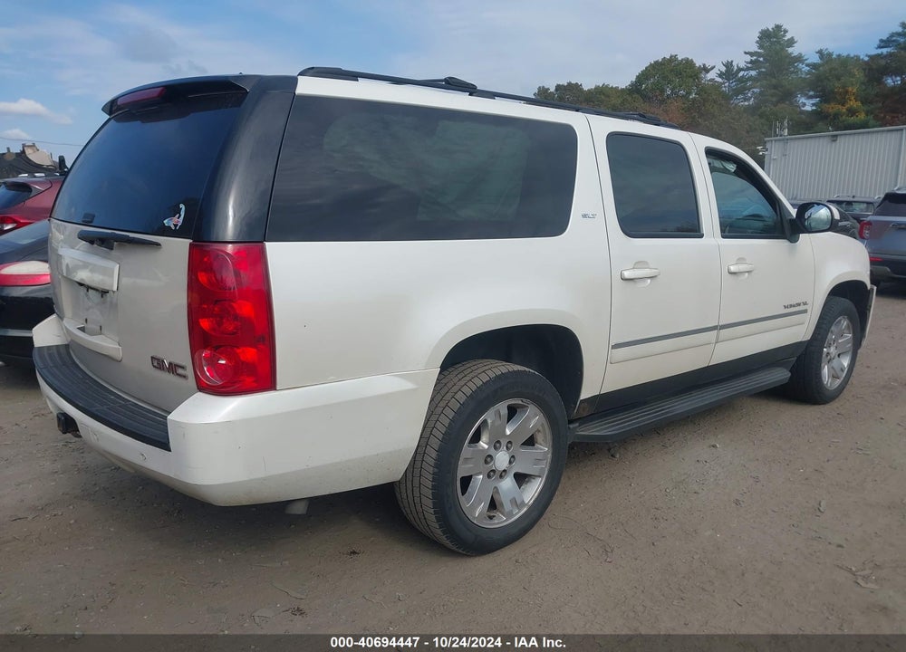 2011 GMC YUKON XL 1500 SLT VIN: 1GKS2KE39BR346889