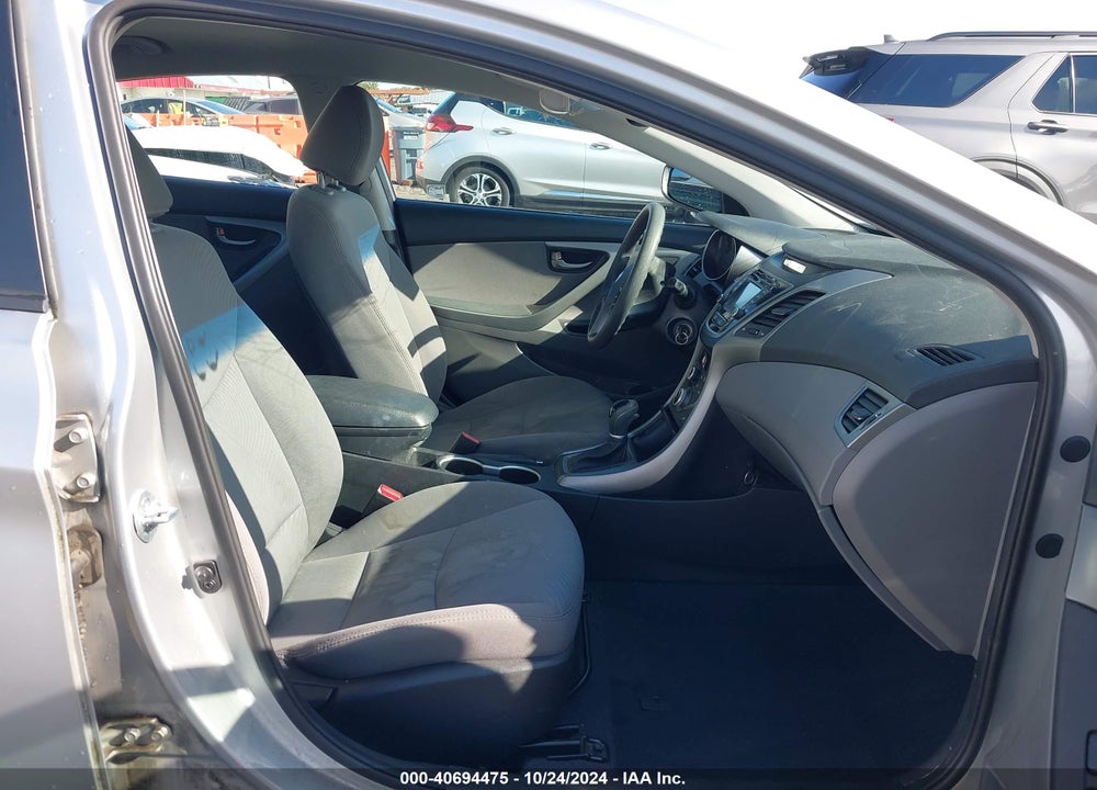 2014 HYUNDAI ELANTRA VIN: 5NPDH4AEXEH495118