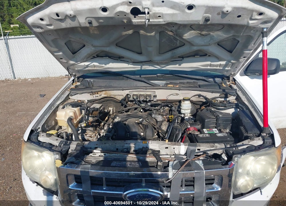 2008 FORD ESCAPE XLT VIN: 1FMCU03198KB48052