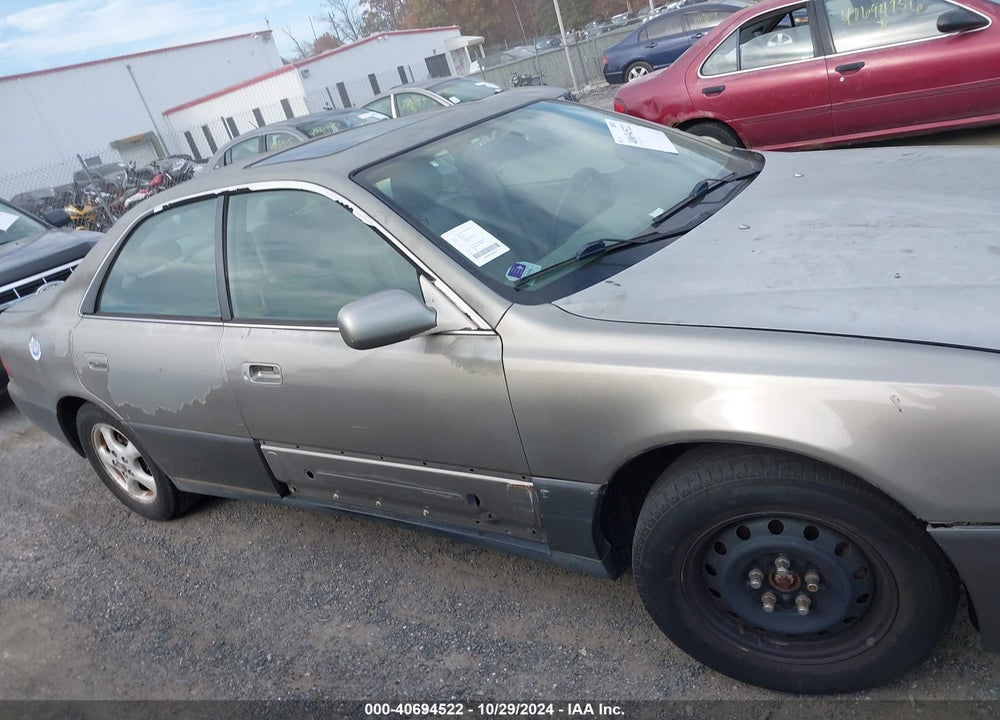 1997 LEXUS ES 300 300 VIN: JT8BF22G8V000320