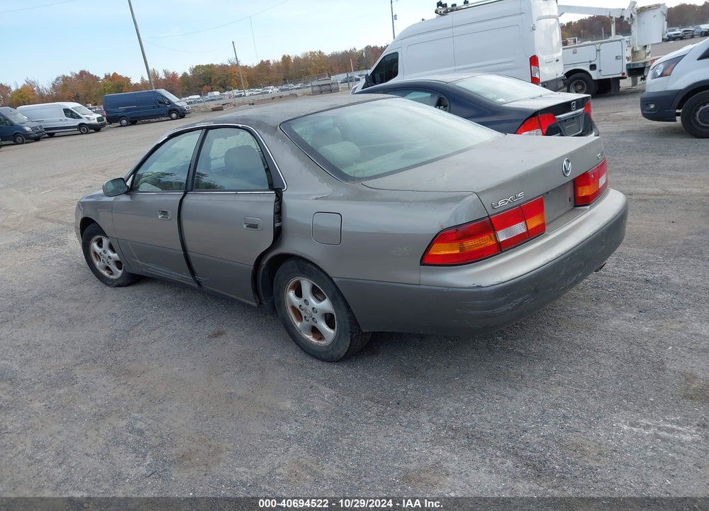 1997 LEXUS ES 300 300 VIN: JT8BF22G8V000320