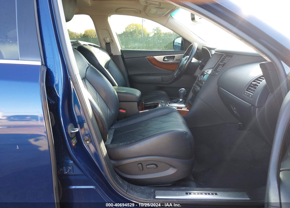 2013 INFINITI FX37 VIN: JN8CS1MW7DM171021