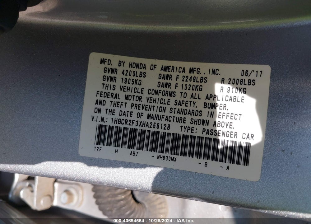 2017 HONDA ACCORD VIN: 1HGCR2F3XHA258128
