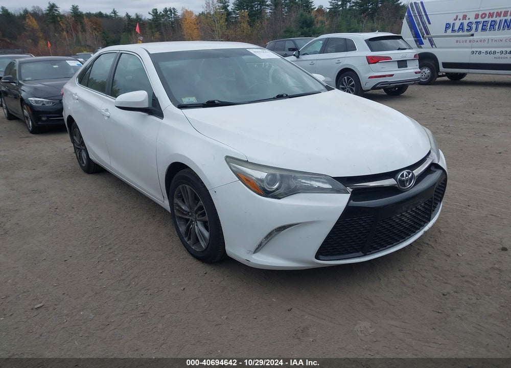 2015 TOYOTA CAMRY SE VIN: 4T1BF1FKXFU025488