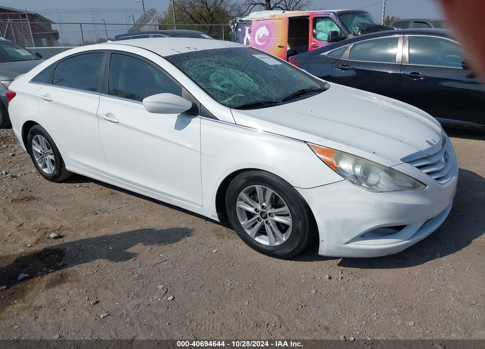 2013 HYUNDAI SONATA GLS VIN: 5NPEB4AC2DH588024