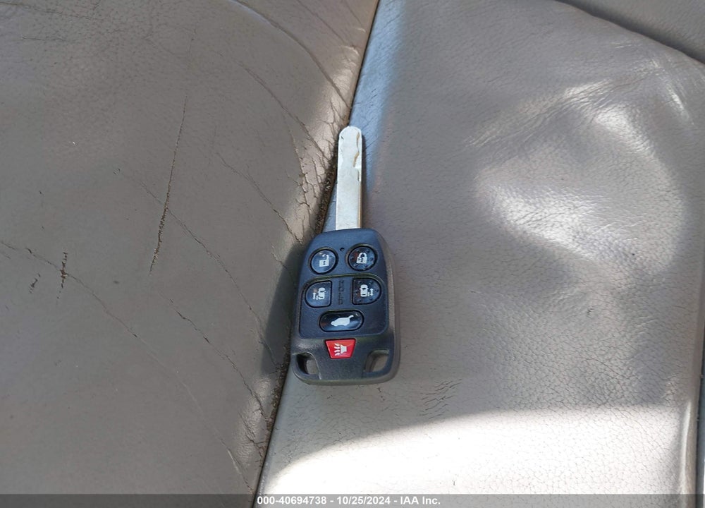 2011 HONDA ODYSSEY EX-L VIN: 5FNRL5H68BB066384