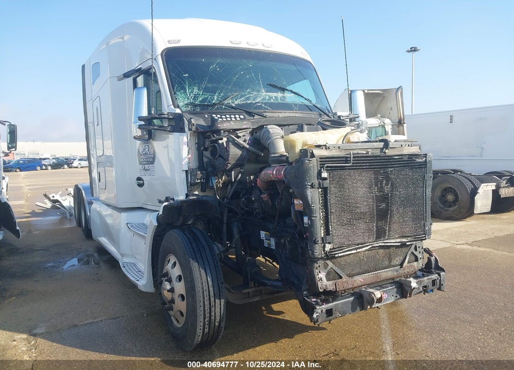 2018 KENWORTH T680 VIN: 1XKYDP9X8JJ180909