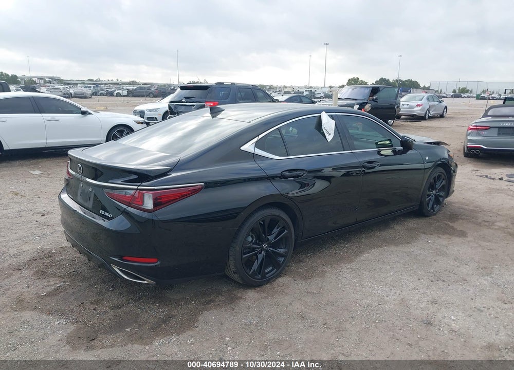 2022 LEXUS ES 350 F-SPORT VIN: 58AJZ1B12NU126385