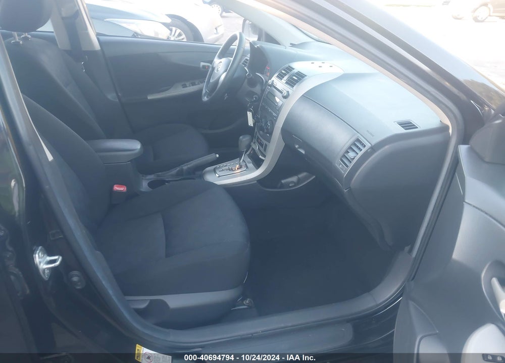 2010 TOYOTA COROLLA S VIN: 2T1BU4EE4AC528818