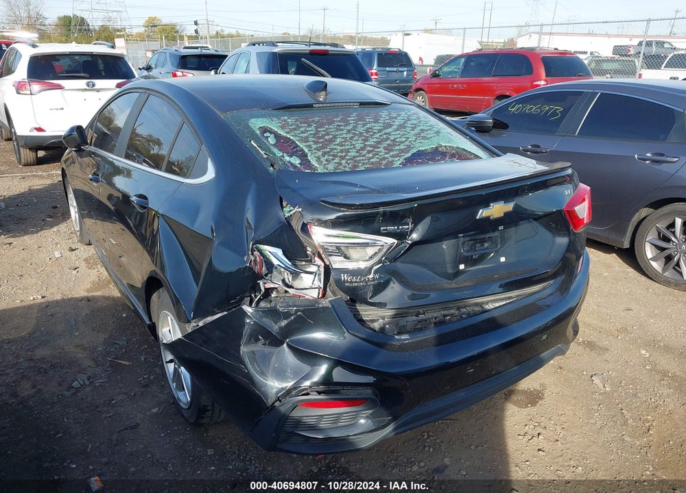 2017 CHEVROLET CRUZE LT AUTO VIN: 1G1BE5SM3H7105392