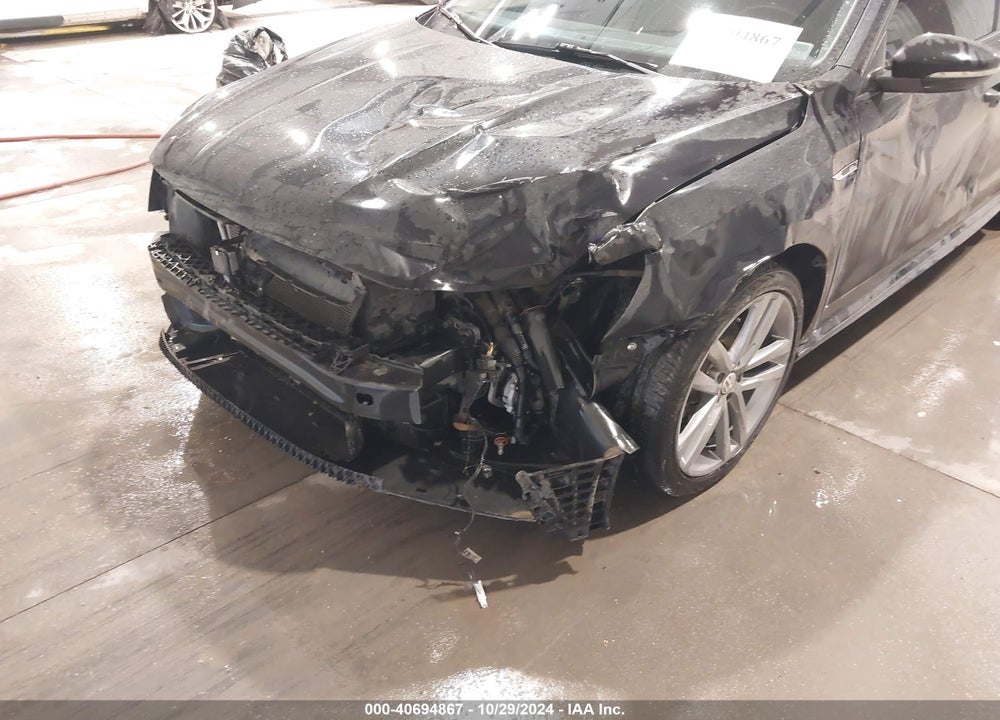 2018 VOLKSWAGEN PASSAT 2.0T R-LINE/2.0T S VIN: 1VWAA7A35JC040073