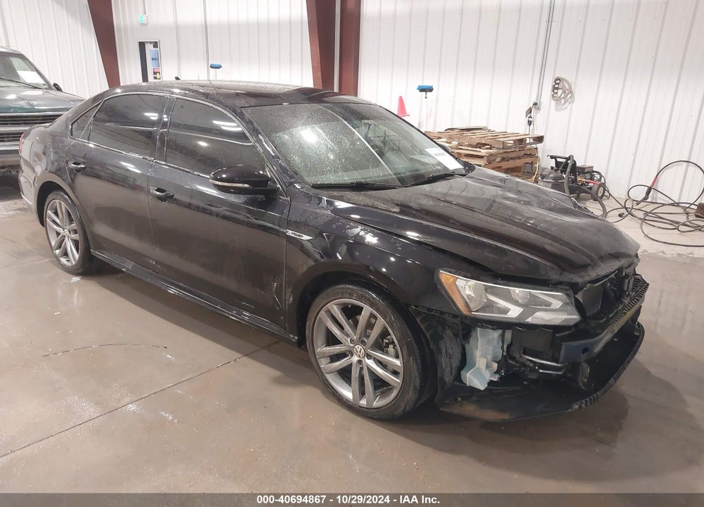2018 VOLKSWAGEN PASSAT 2.0T R-LINE/2.0T S VIN: 1VWAA7A35JC040073