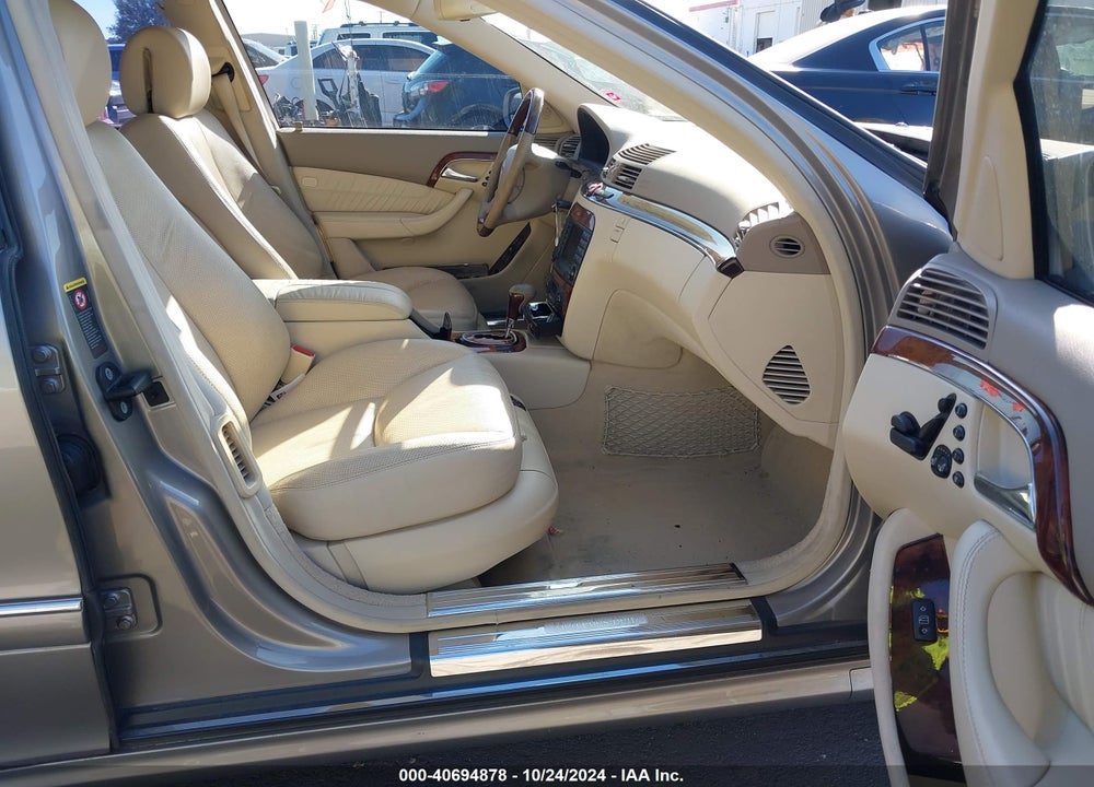 2005 MERCEDES-BENZ S 500 VIN: WDBNG75J25A453080