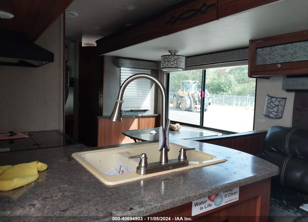 2017 HEARTLAND RV OTHER VIN: 5SFNB3223HE344482