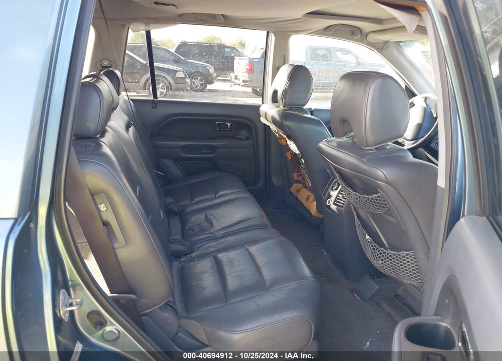 2006 HONDA PILOT EX-L VIN: 5FNYF28596B052394