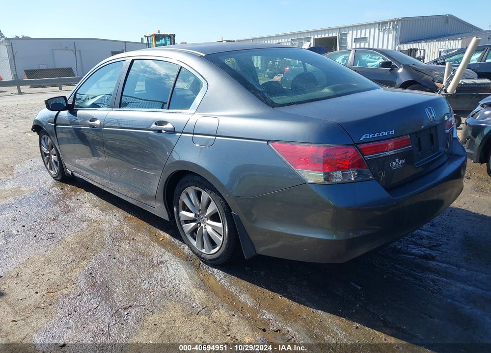 2011 HONDA ACCORD 2.4 EX VIN: 1HGCP2F79BA132049