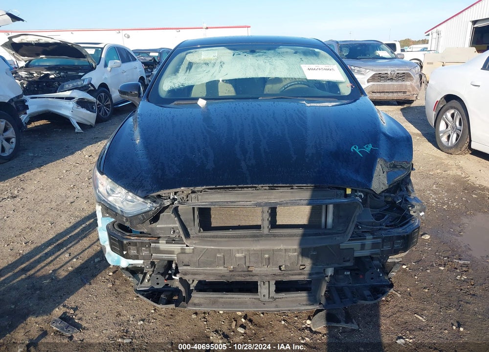 2018 FORD FUSION S VIN: 3FA6P0G70JR192844