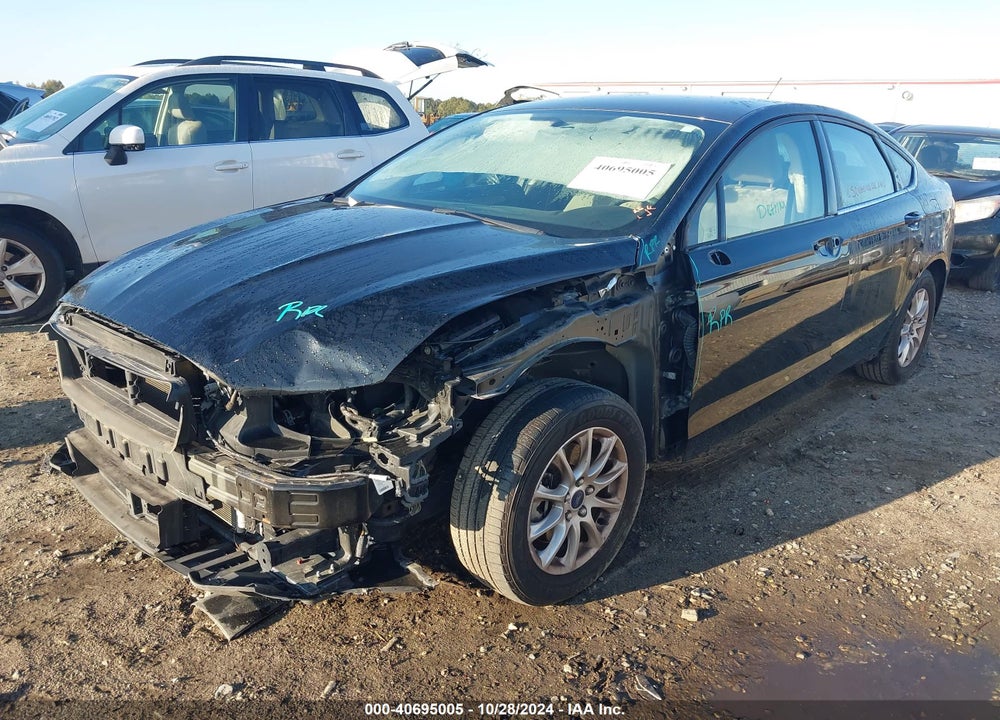 2018 FORD FUSION S VIN: 3FA6P0G70JR192844